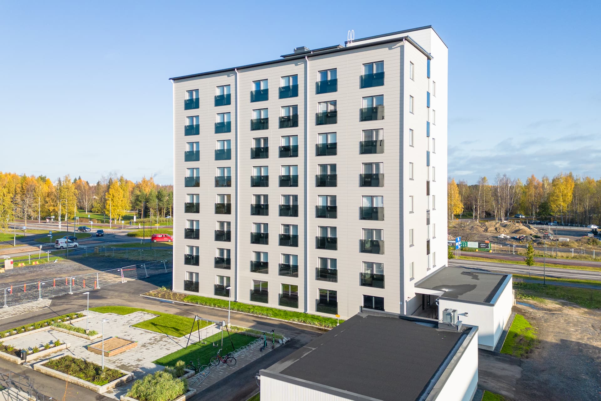 Oulun Lekatiellä sijaitseva upea kerrostalo, josta löytyy SpotApartmentsin kalustetuja asuntoja